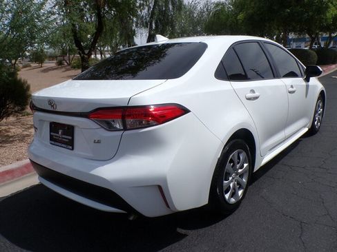 Used 2020 Toyota Corolla LE w/ Carpet Mat Package (TMS) image 8