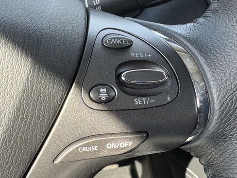 Used 2024 Nissan Murano SV w/ SV Midnight Edition Package FWD image 16