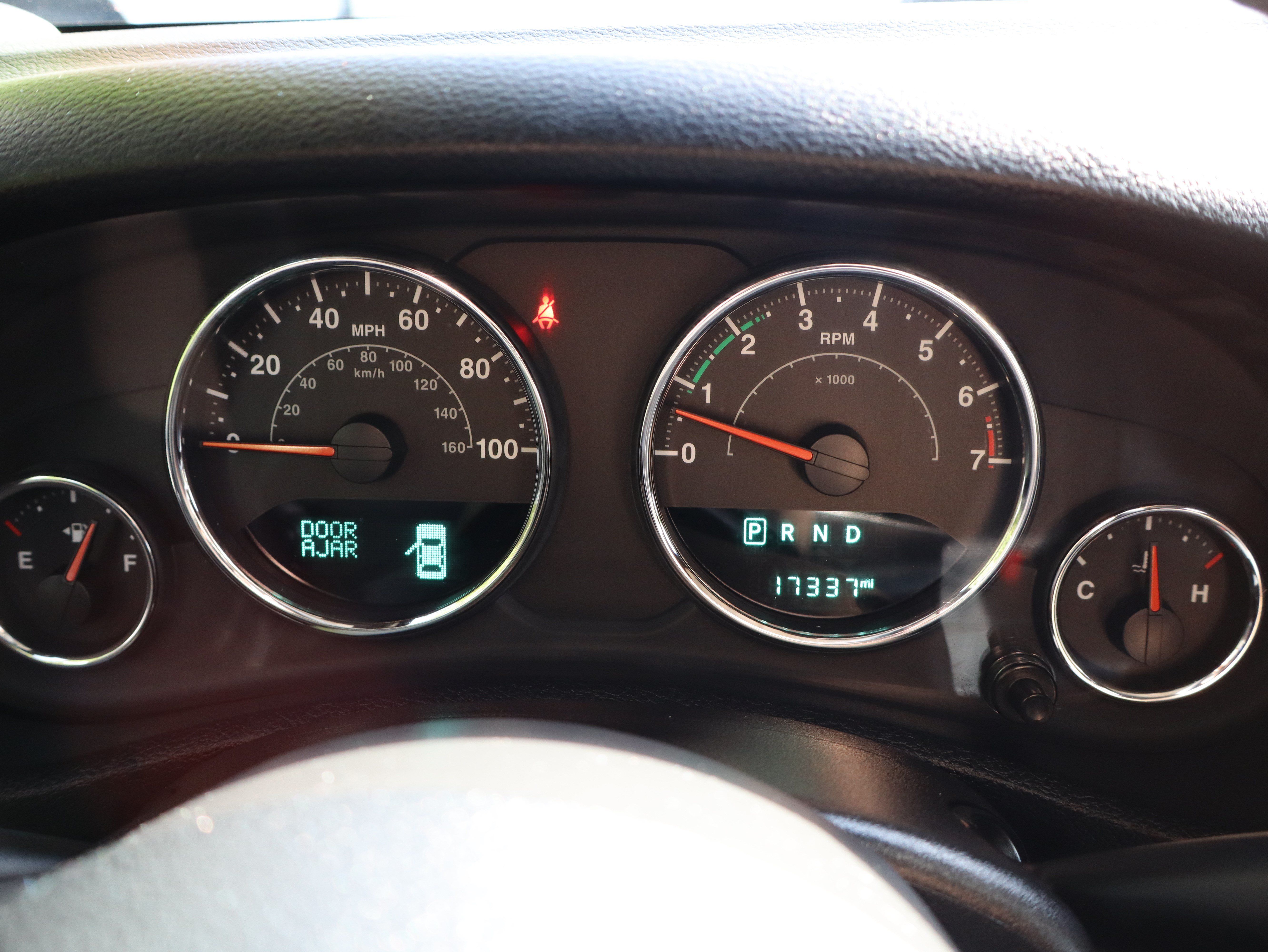 Used 2018 Jeep Wrangler Unlimited Sport AWD/4WD image 36