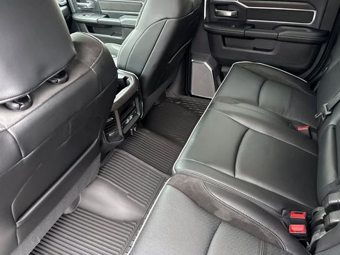 New 2026 RAM 2500 Laramie AWD/4WD image 4