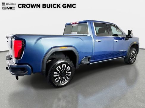 Certified 2025 GMC Sierra 3500 Denali Ultimate AWD/4WD image 5