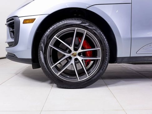 Certified 2023 Porsche Macan S w/ Premium Package Plus image 22