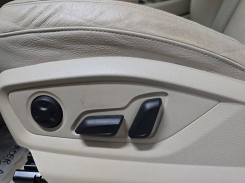 Used 2017 Audi Q7 3.0T Premium Plus w/ Premium Plus Package image 28