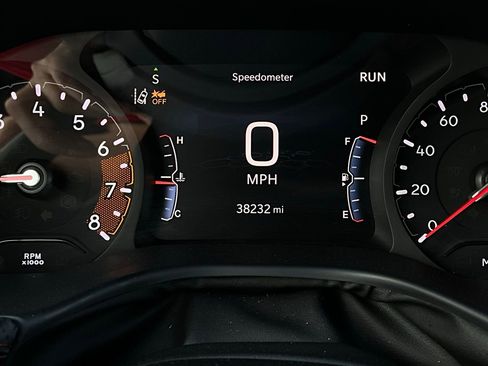 Used 2025 Jeep Compass Trailhawk w/ Trailer Tow Group image 39