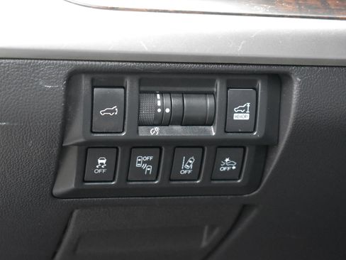Used 2019 Subaru Outback 3.6R Limited AWD/4WD image 54