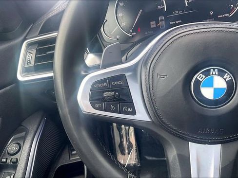 Used 2020 BMW 330i Sedan w/ M Sport Package RWD image 18