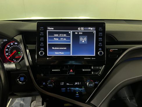 Used 2023 Toyota Camry XSE image 18