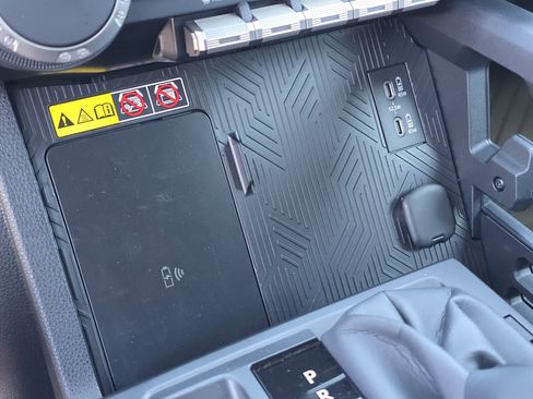 Used 2025 Toyota 4Runner Limited image 29