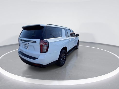 Used 2022 Chevrolet Suburban Z71 AWD/4WD image 8