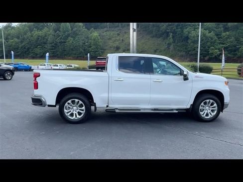 New 2025 Chevrolet Silverado 1500 LTZ image 9