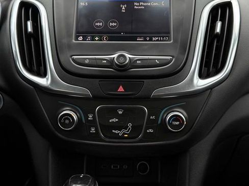 Used 2021 Chevrolet Equinox LT image 22