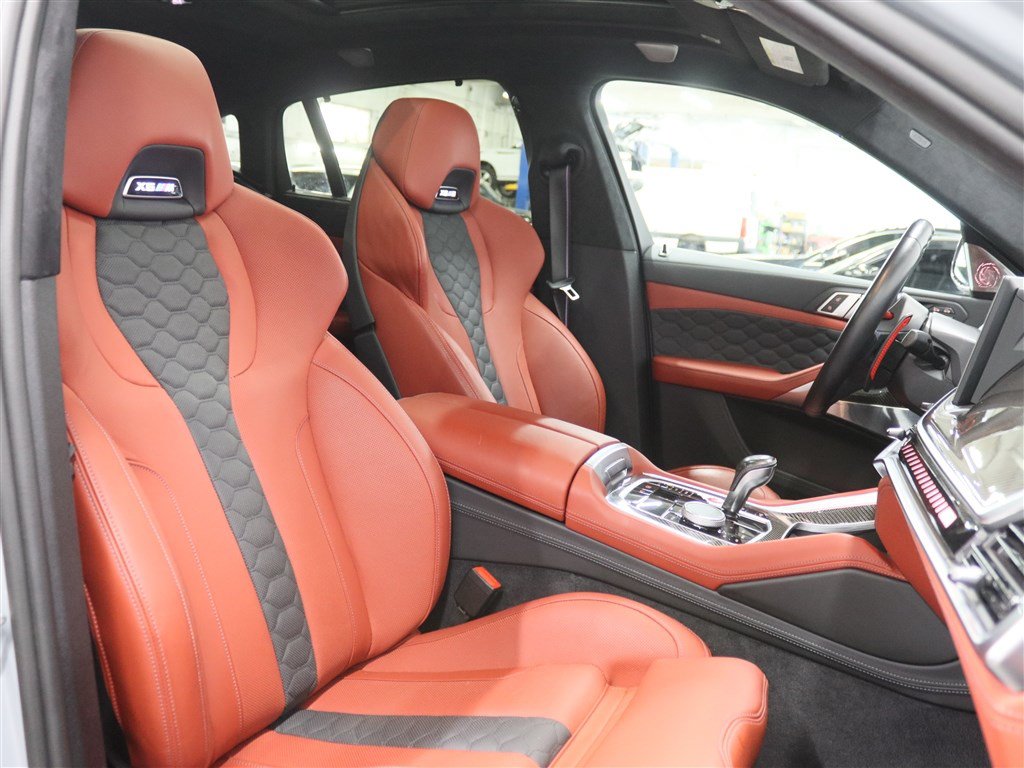 Used 2024 BMW X6 M Competition w/ Executive Package AWD/4WD image 34