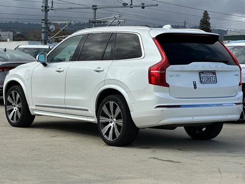 Certified 2025 Volvo XC90 T8 Ultra w/ Protection Package Premier image 5