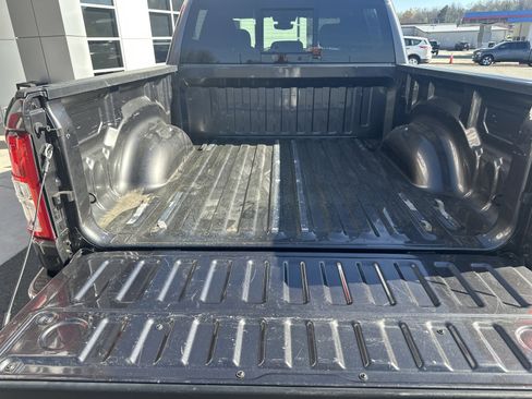 Used 2021 RAM 1500 Big Horn image 28