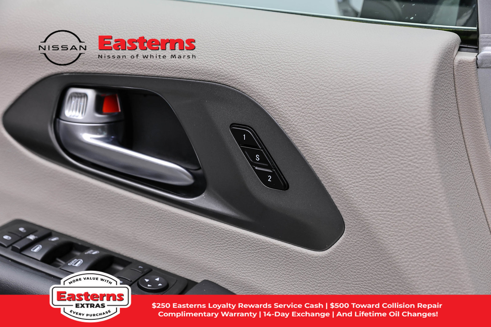 Used 2024 Chrysler Pacifica Touring-L FWD image 20