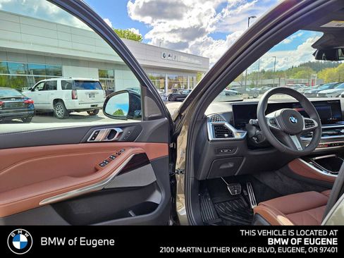New 2026 BMW X5 xDrive40i w/ M Sport Package AWD/4WD image 23