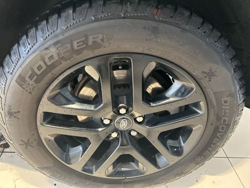 Used 2020 Land Rover Defender 110 HSE image 20