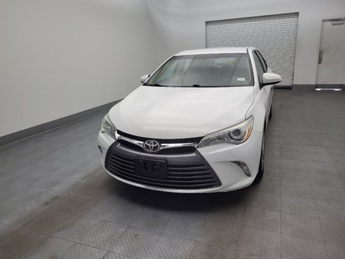 Used 2015 Toyota Camry LE image 15