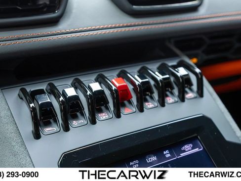 Used 2023 Lamborghini Huracan Tecnica RWD image 71