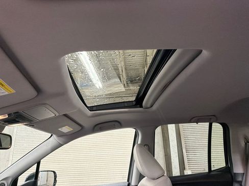 Used 2017 Honda Ridgeline RTL-E image 9