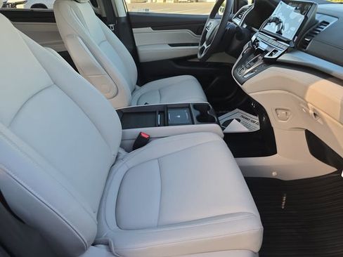 New 2026 Honda Odyssey EX-L image 10