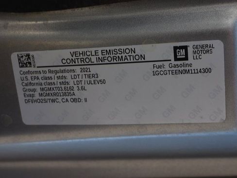 Used 2021 Chevrolet Colorado ZR2 w/ ZR2 Dusk Special Edition image 13