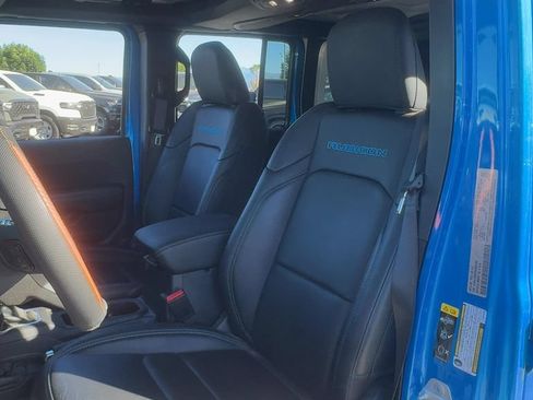 Used 2024 Jeep Wrangler Unlimited Rubicon 4xe AWD/4WD image 11
