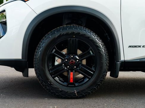 New 2026 Nissan Rogue SV image 7