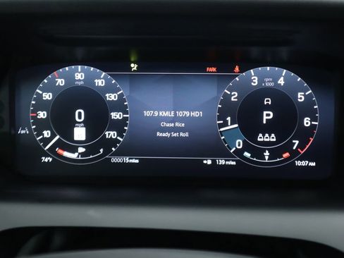 Used 2025 Land Rover Discovery Sport S image 34