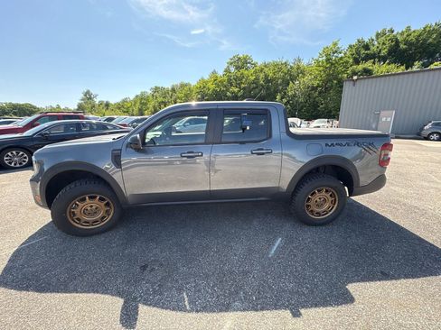 Used 2025 Ford Maverick Lariat AWD/4WD image 1