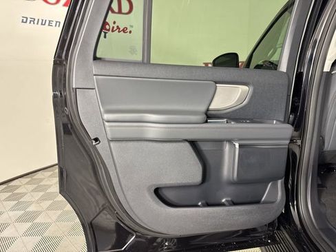 New 2025 Ford Expedition Max Active image 18