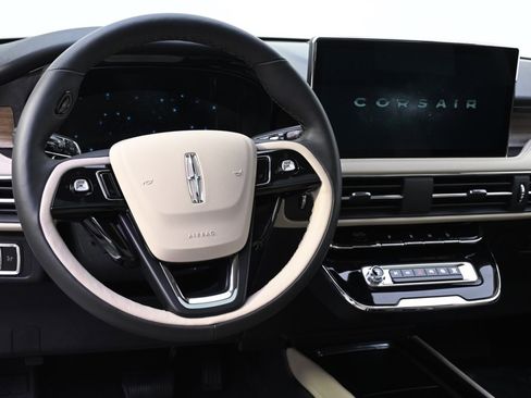 New 2026 Lincoln Corsair Reserve w/ Jet Appearance Package image 12