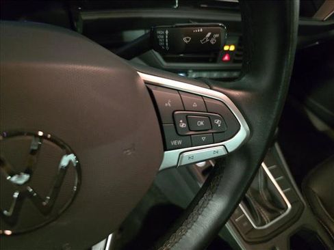 Used 2024 Volkswagen Jetta SE FWD image 19