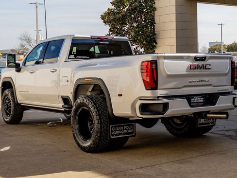 Used 2025 GMC Sierra 3500 Denali w/ Denali Reserve Package AWD/4WD image 7