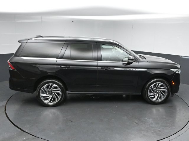 Certified 2025 Lincoln Navigator Reserve AWD/4WD image 53