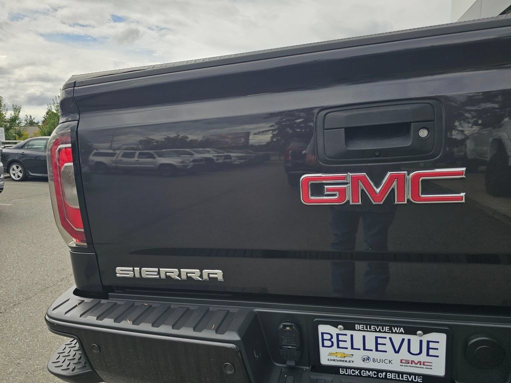 Used 2016 GMC Sierra 1500 SLT w/ All-Terrain Package AWD/4WD image 16