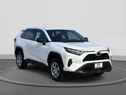 Used 2024 Toyota RAV4 LE AWD/4WD image 4