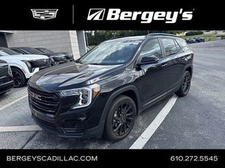 Used 2023 GMC Terrain SLE w/ Driver Convenience Package image 1