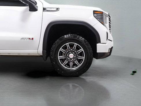 Used 2025 GMC Sierra 1500 AT4 AWD/4WD image 7