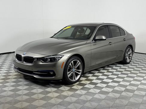 Used 2017 BMW 330i Sedan RWD image 9