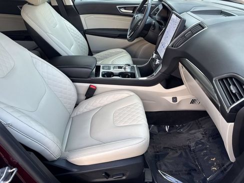 Used 2023 Ford Edge Titanium w/ Equipment Group 301A AWD/4WD image 32