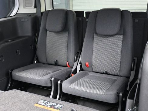 Used 2018 Ford Transit Connect XL image 29