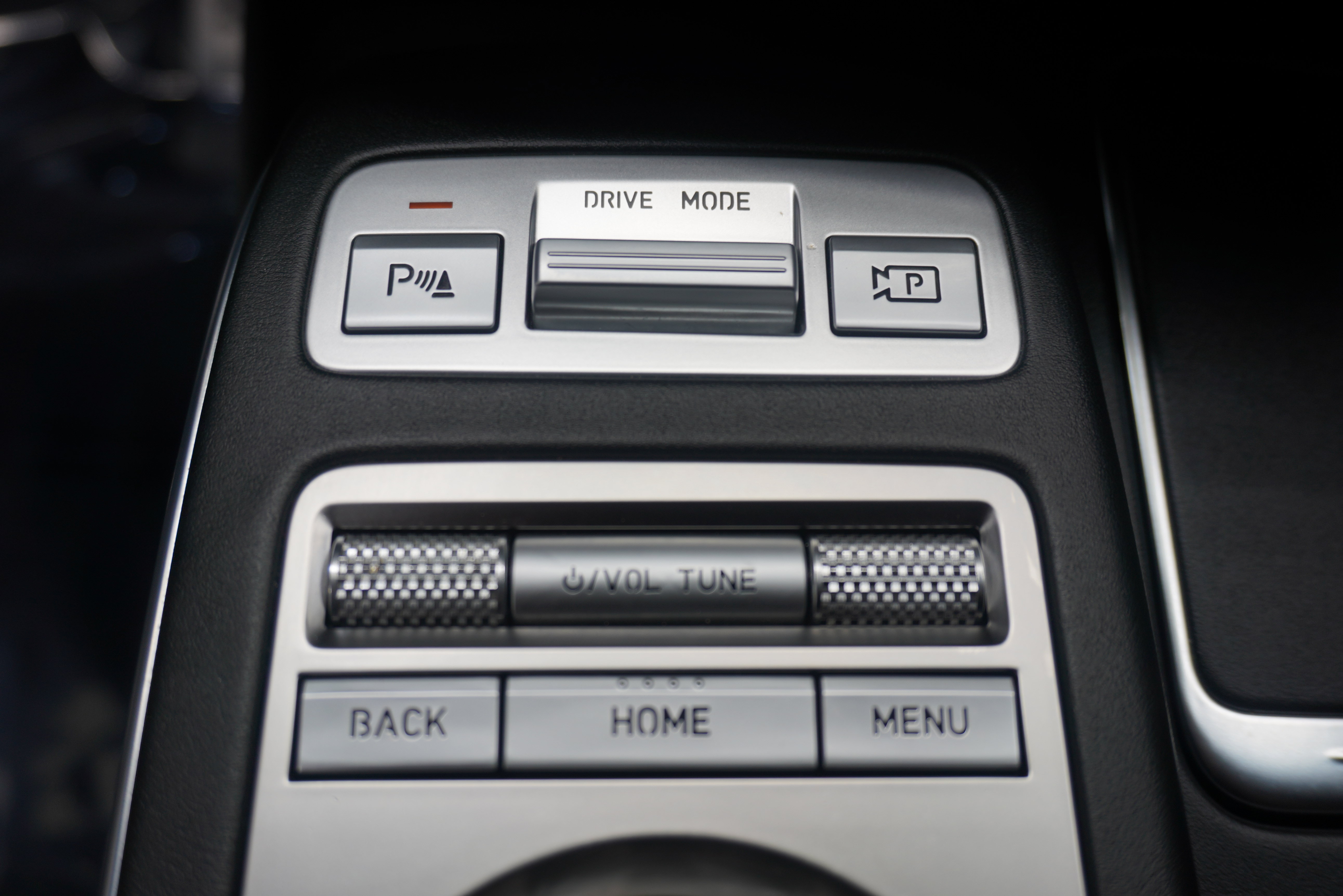 Used 2022 Genesis GV70 2.5T w/ Sport Prestige Package AWD/4WD image 25
