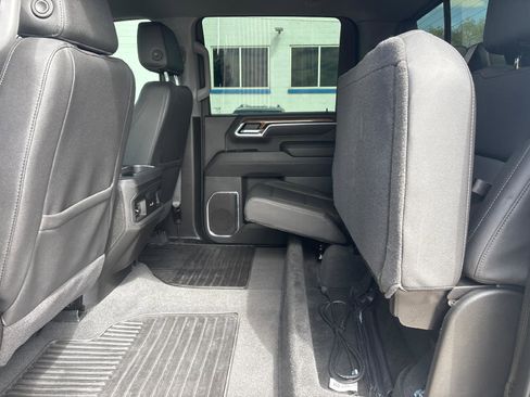 Used 2025 Chevrolet Silverado 2500 LT w/ Safety Package AWD/4WD image 31