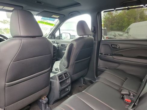 Certified 2023 Honda Passport TrailSport image 15