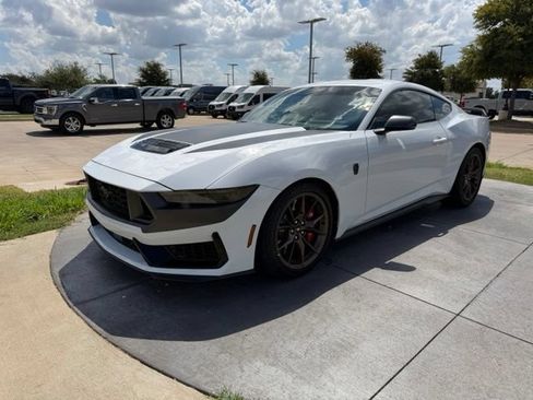 Used 2025 Ford Mustang Dark Horse RWD image 4