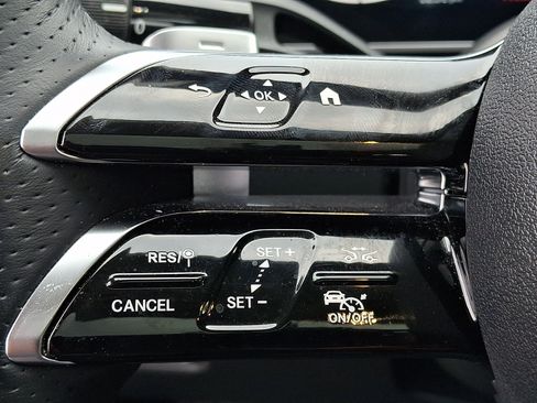 Used 2024 Mercedes-Benz C 300 4MATIC Sedan image 20