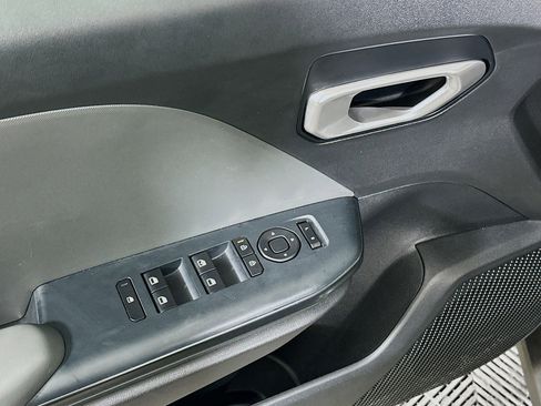 Used 2025 Kia K4 FWD image 15