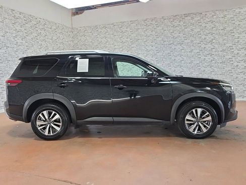 Used 2023 Nissan Pathfinder SL image 6