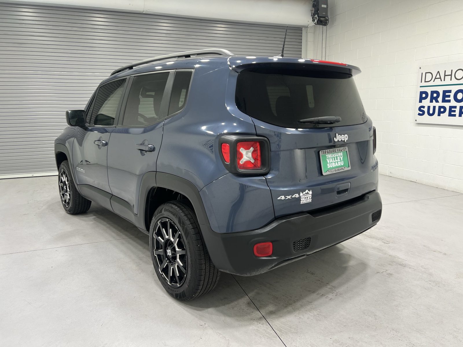 Used 2023 Jeep Renegade Latitude w/ Premium Group AWD/4WD image 6